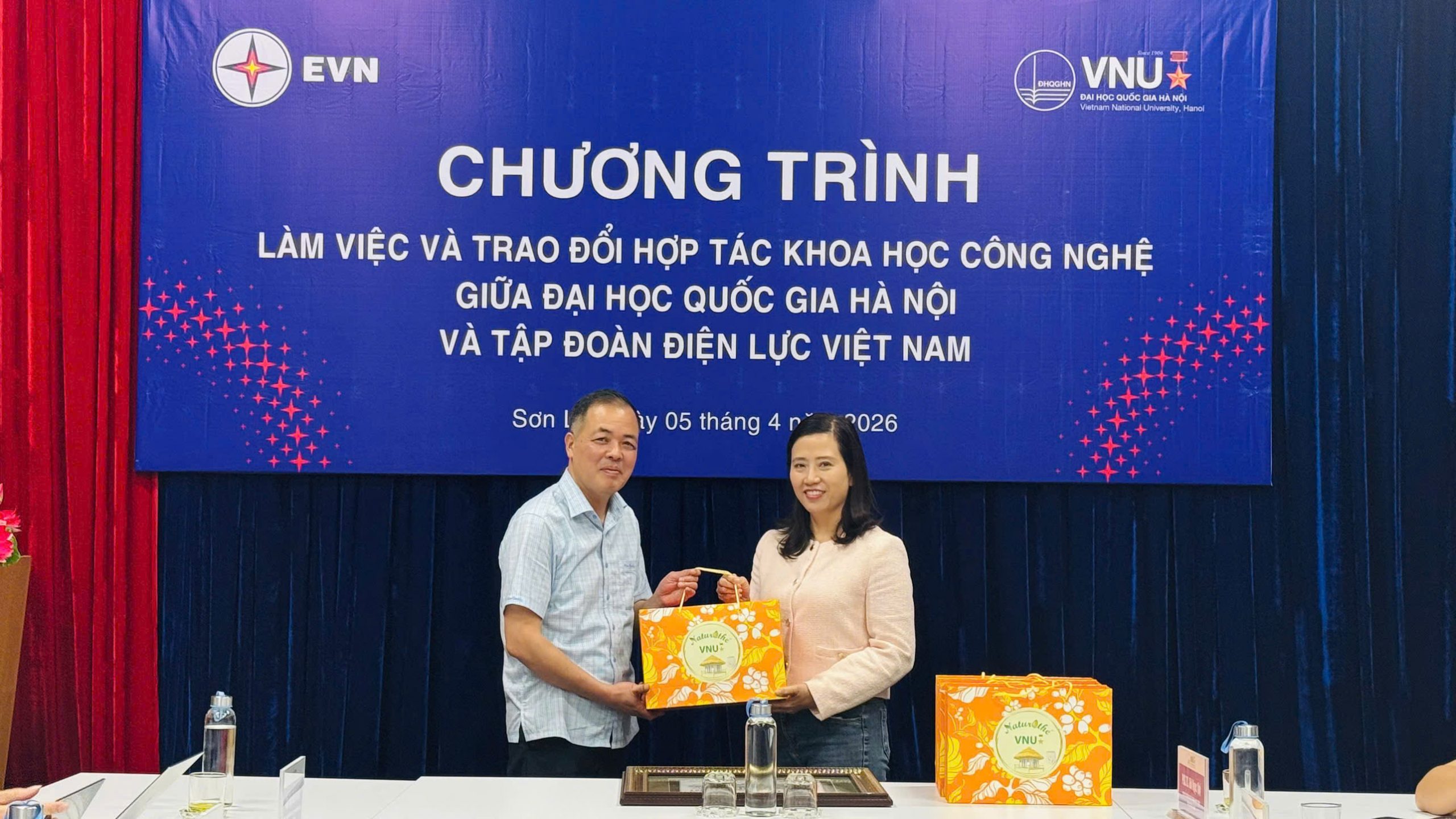 Hợp tác phân phối VNU Winnow Tea